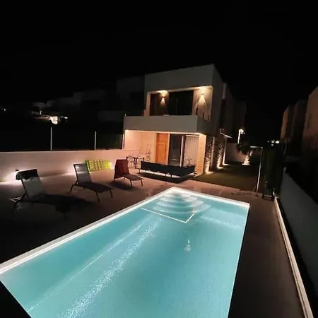 De Luxe Piscine Privee Benidorm